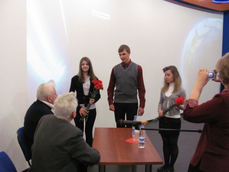 Фото к Газета в подарок ветеранам