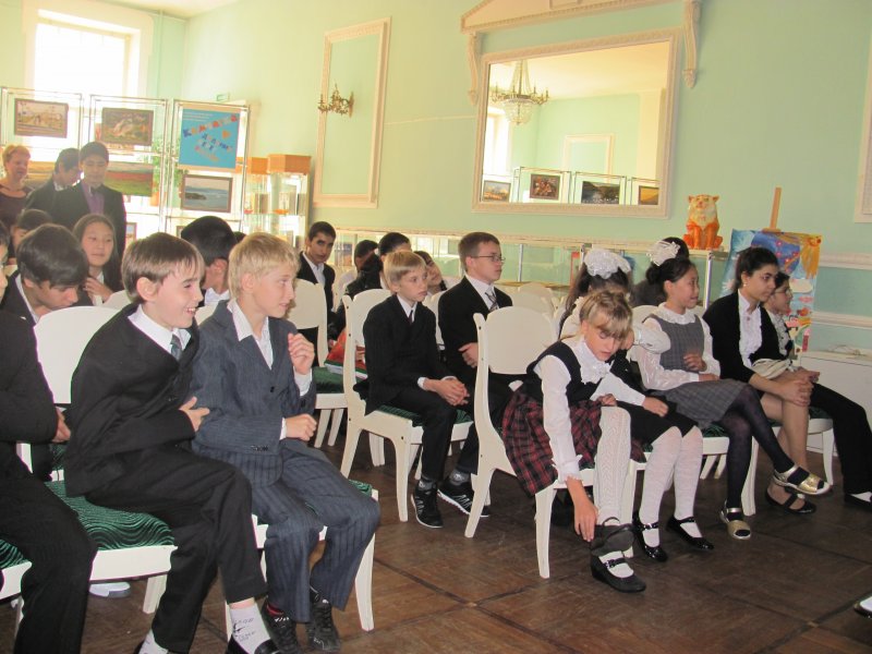 Фото к В День знаний школьники Санкт-Петербурга узнали, как написать книгу