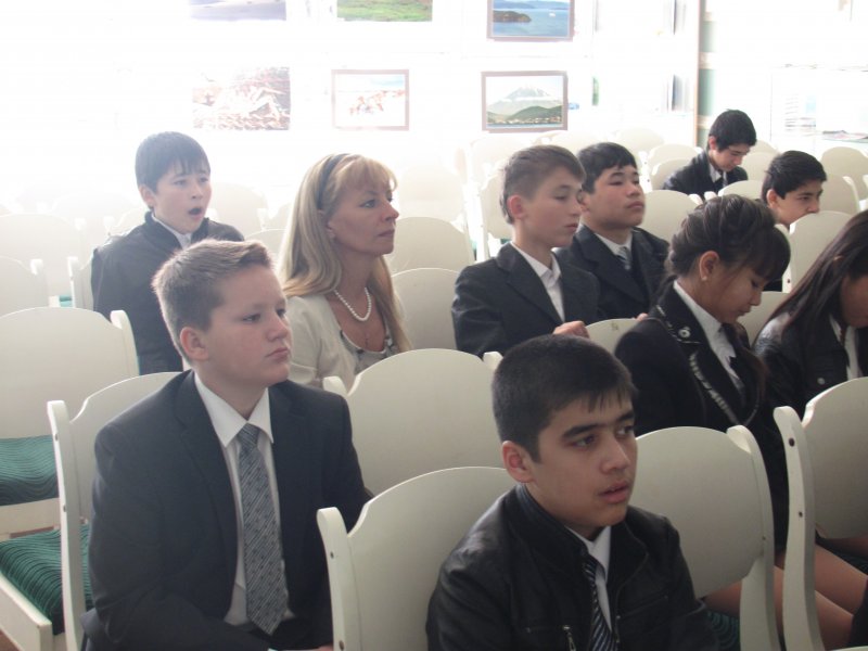 Фото к В День знаний школьники Санкт-Петербурга узнали, как написать книгу