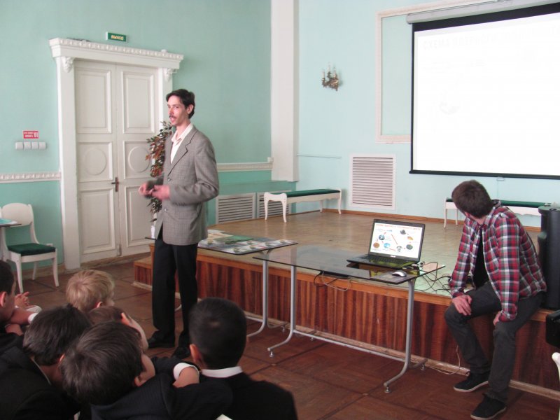 Фото к В День знаний школьники Санкт-Петербурга узнали, как написать книгу