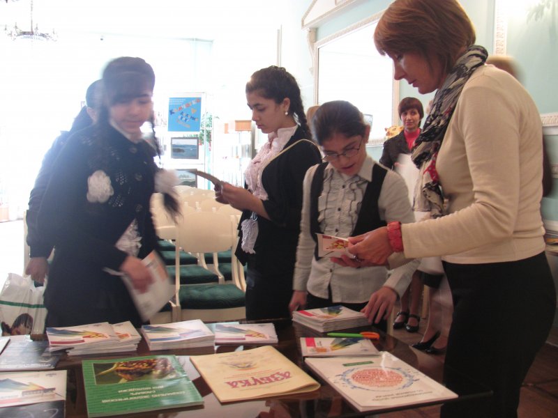 Фото к В День знаний школьники Санкт-Петербурга узнали, как написать книгу