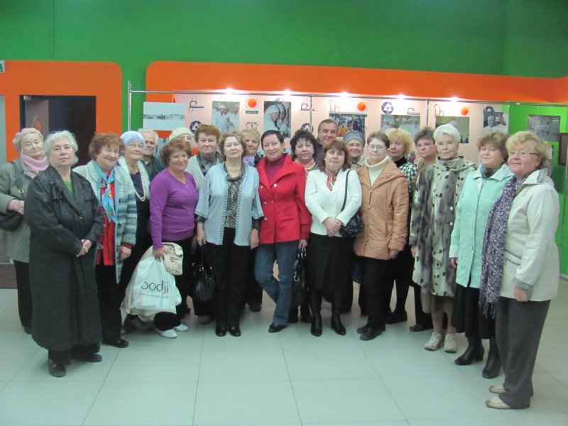 Фото к Пенсионеры Санкт-Петербурга отметили свой праздник в Информационном центре по атомной энергии