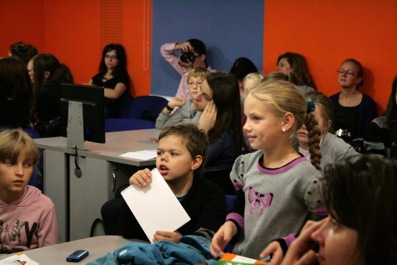 Фото к Первыми зрителями VII Международного кинофестиваля «Мир знаний» стали дети