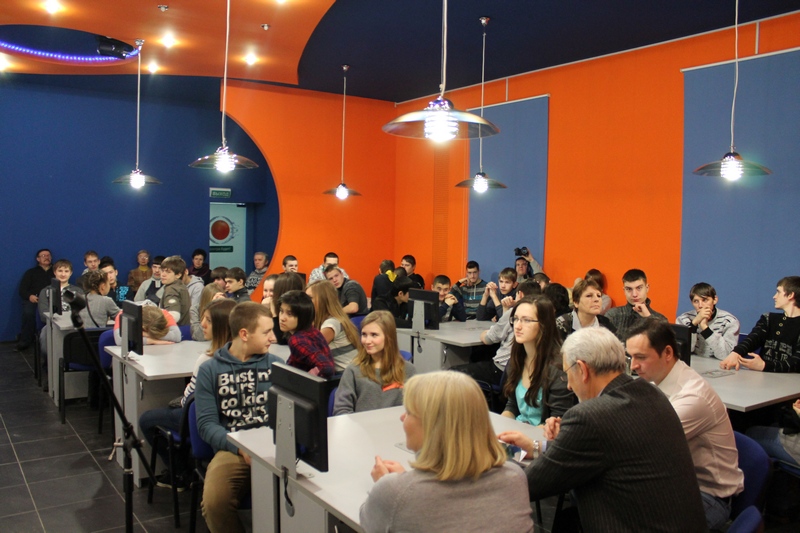 Фото к День Российской Науки в Информационном центре по атомной энергии отметили презентацией новой образовательной программы и конкурсом научно-исследовательских работ