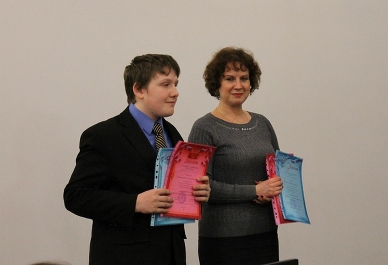 Фото к В честь юбилея великого русского и советского естествоиспытателя Владимира Ивановича Вернадского были награждены победители районного этапа всероссийской олимпиады по биологии и экологии