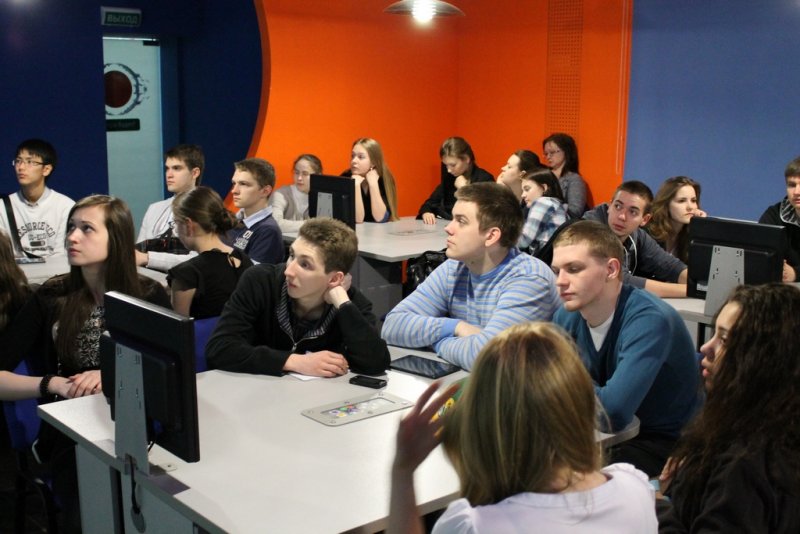 Фото к В информационном центре по атомной энергии в Санкт-Петербурге продолжается месячник космоса