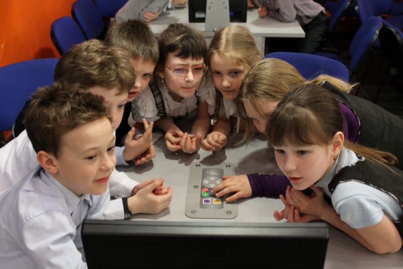 Фото к В Санкт-Петербурге познакомились с «Нескучной наукой»