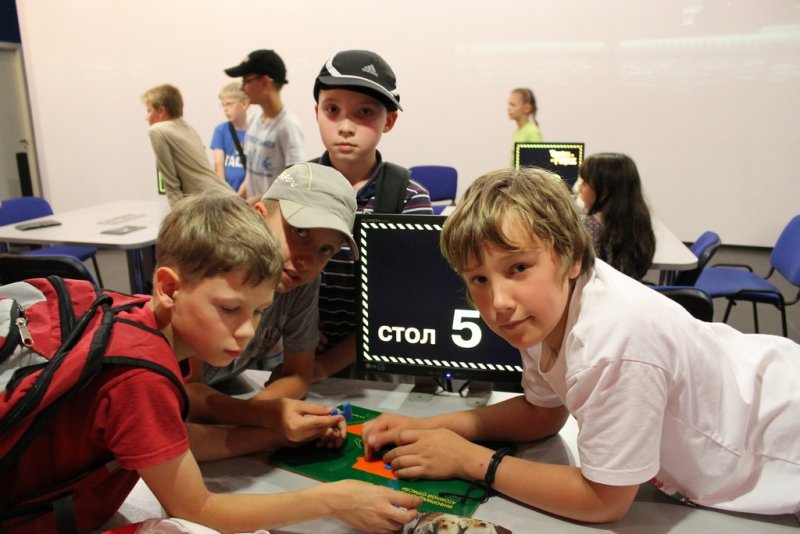 Фото к «Лето головоломок» в информационном центре по атомной энергии в Санкт-Петербурге