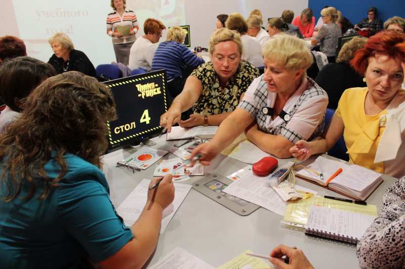 Фото к В Информационном центре по атомной энергии в Санкт-Петербурге обсудили проблемы математического образования школьников