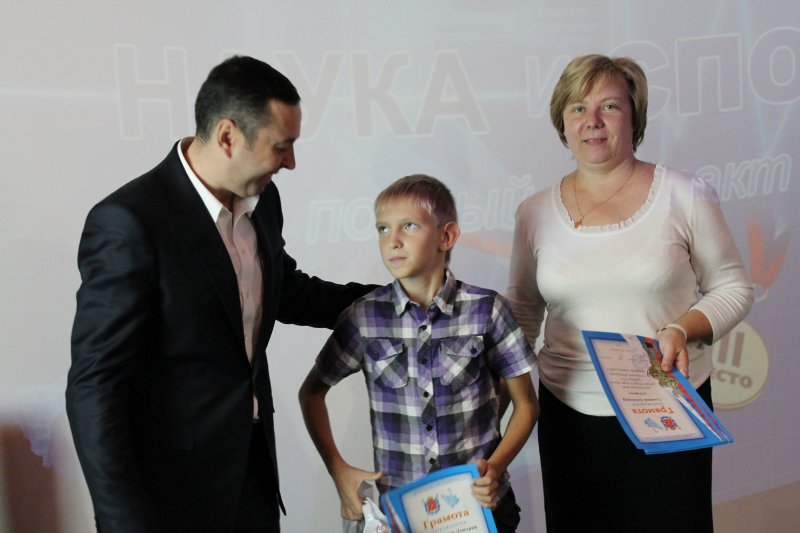 Фото к 2 октября в информационном центре по атомной энергии состоялось награждение победителей регионального и федерального этапов всероссийского конкурса «Наука и спорт: полный контакт»