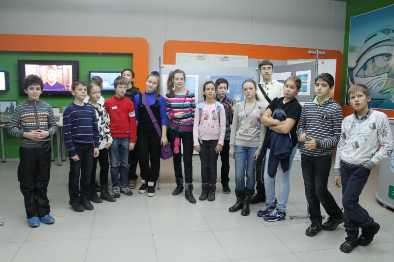 Фото к Выставка рисунков «Мы — дети Атомграда» в Информационном центре Санкт-Петербурга пользуется большим успехом