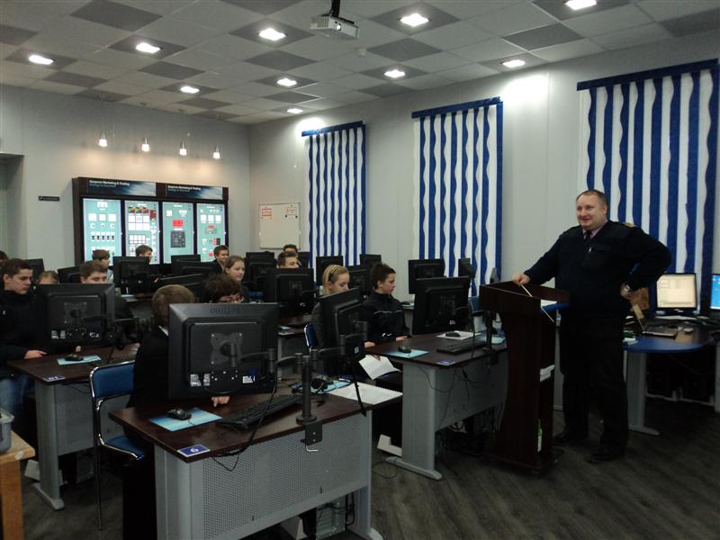 Фото к Научная экспедиция» познакомилась с судовой энергетикой.