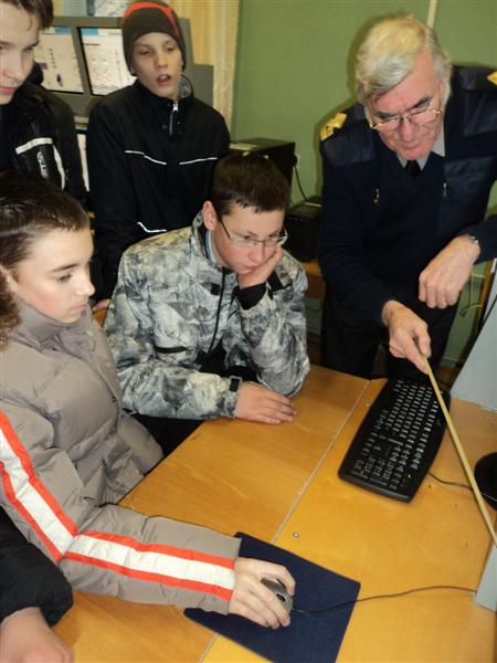 Фото к Научная экспедиция» познакомилась с судовой энергетикой.