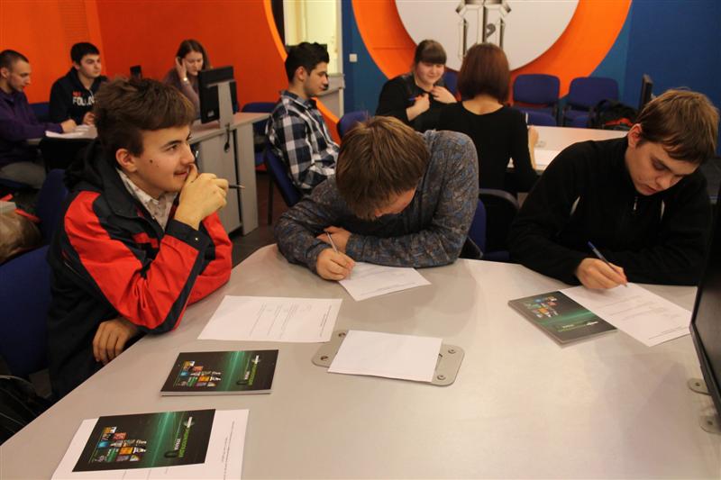 Фото к Первая проверка студентов Техноложки на знание атомной специальности