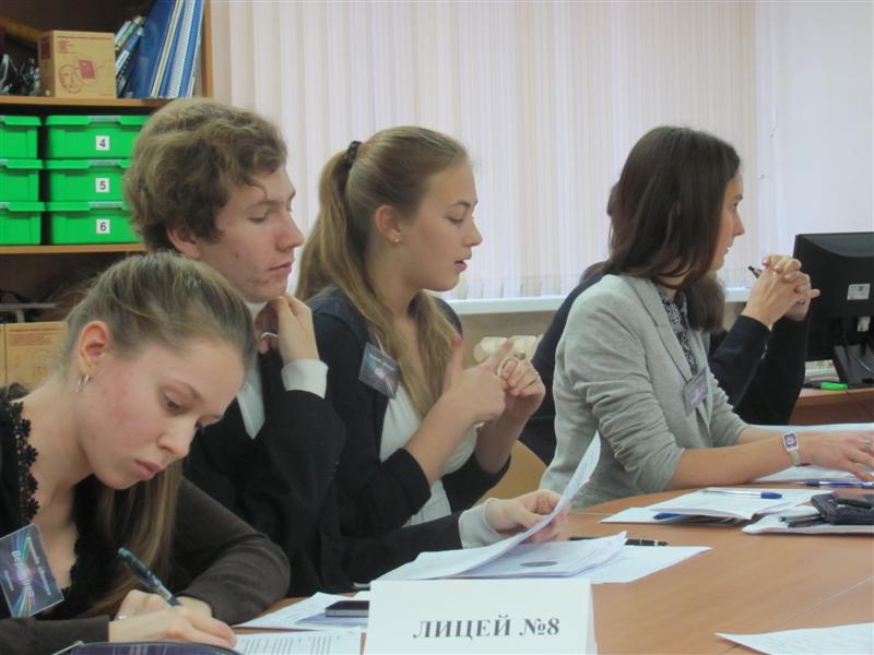 Фото к Дебаты на тему атомной энергетики состоялись в Сосновом Бору.