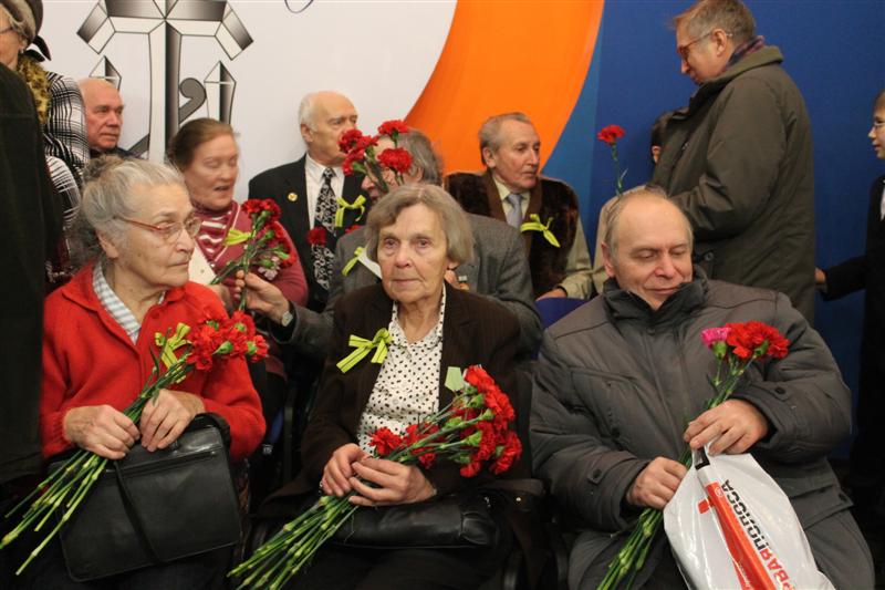 Фото к Стена памяти — Ленинградская победа