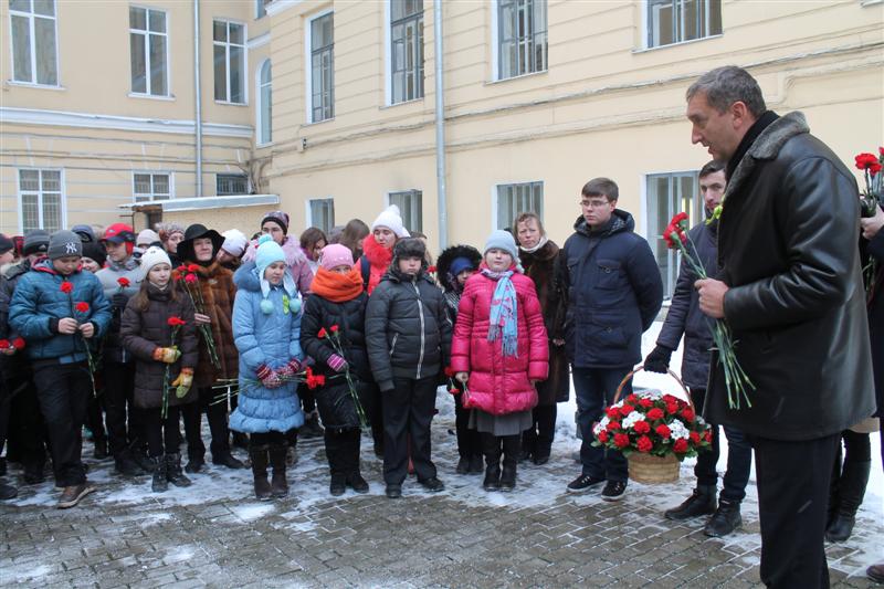 Фото к Стена памяти — Ленинградская победа