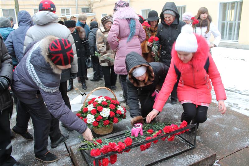 Фото к Стена памяти — Ленинградская победа