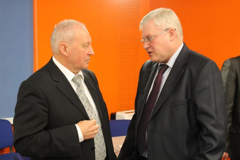 Фото к В Петербурге совершили путешествие в будущее отрасли