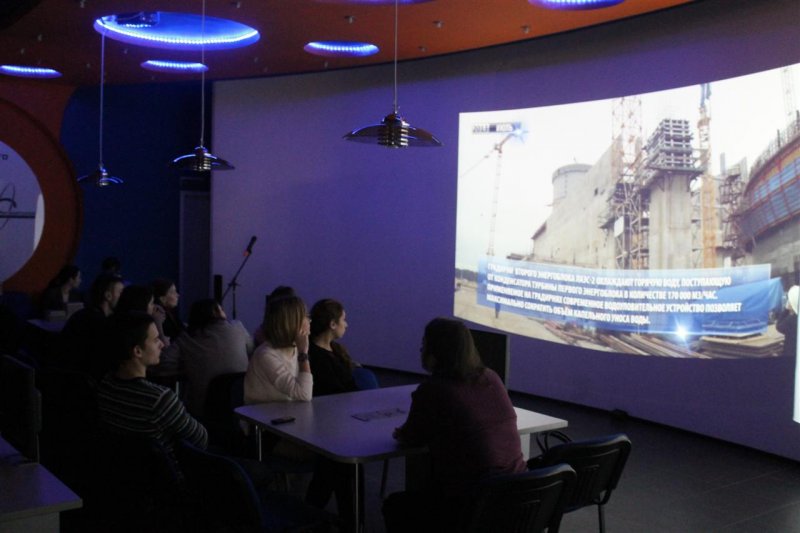 Фото к Студентам Петербурга рассказали об открытых вакансиях в ОАО «Головной институт ВНИПИЭТ»