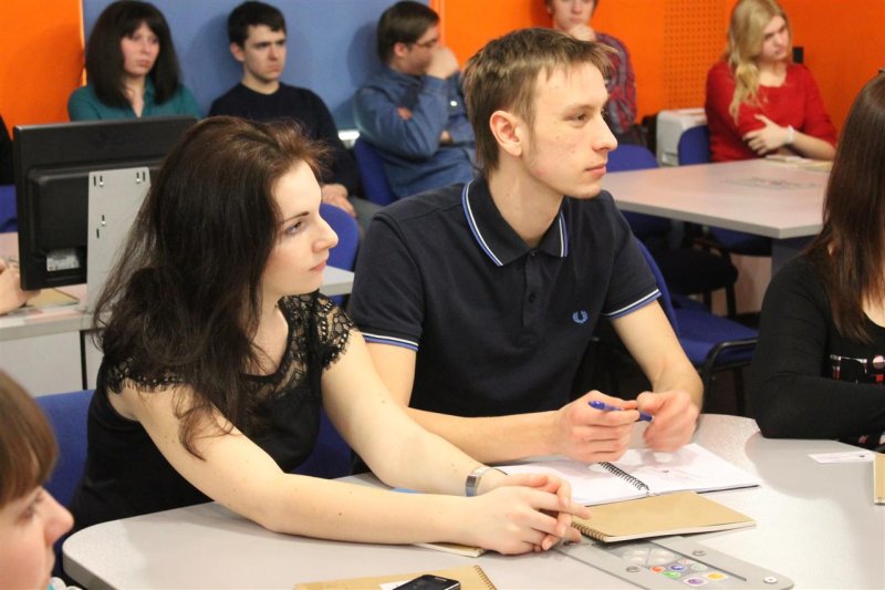 Фото к Студентам Петербурга рассказали об открытых вакансиях в ОАО «Головной институт ВНИПИЭТ»