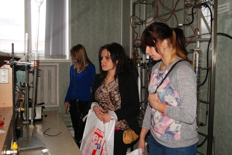 Фото к Учиться?  В России!