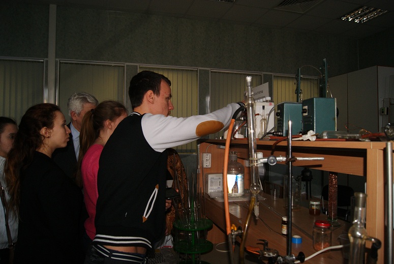 Фото к Учиться?  В России!