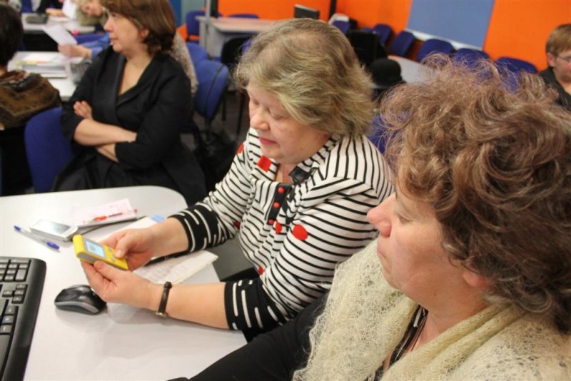 Фото к В информационном центре работала «Выездная лаборатория»