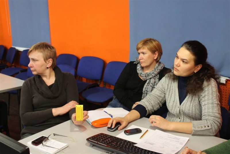 Фото к В информационном центре работала «Выездная лаборатория»