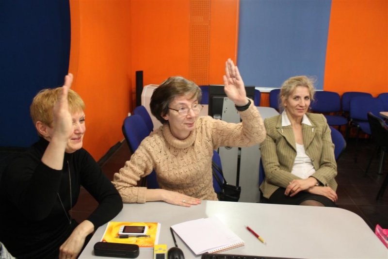 Фото к В информационном центре работала «Выездная лаборатория»