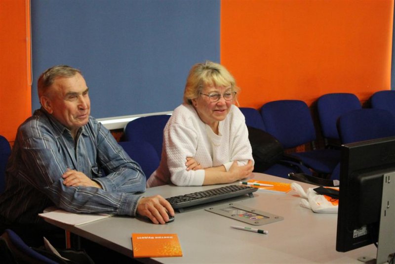 Фото к Проект «Интернет для бабушки».