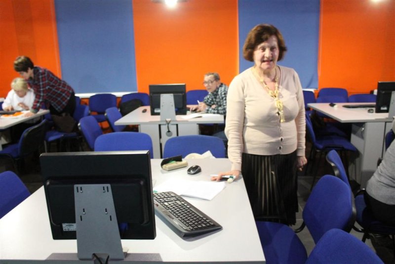 Фото к Проект «Интернет для бабушки».