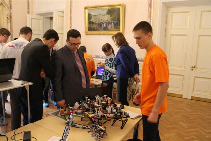 Фото к Информатика и робототехника во Дворце Конгрессов-2014