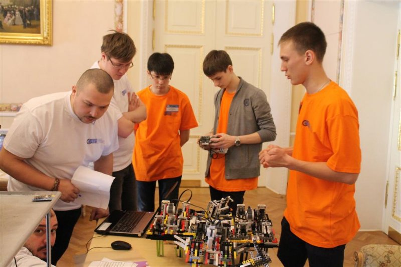 Фото к Информатика и робототехника во Дворце Конгрессов-2014