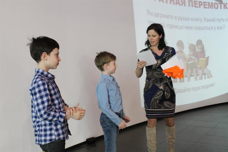 Фото к 26 апреля  студенты  Академии нескучных наук изучали особенности литературного творчества.