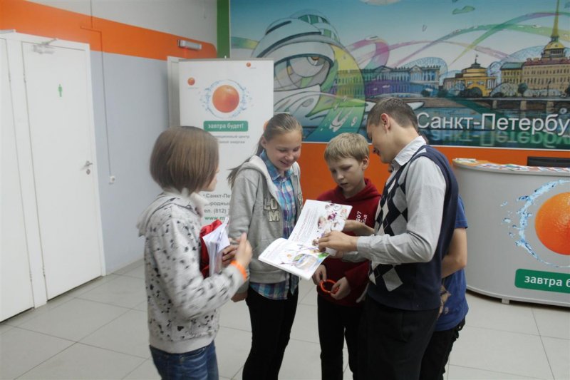 Фото к Книги, знания, улыбки — отдаем с удовольствием!