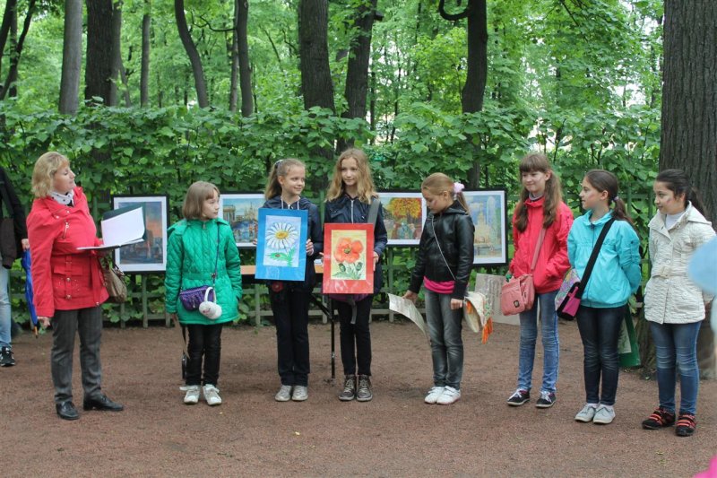 Фото к Детский экологический праздник «И в Летний сад гулять водил»