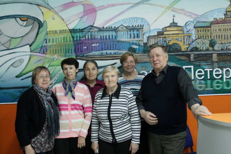 Фото к Завершилось обучение второй группы слушателей курсов «Интернет для бабушки».