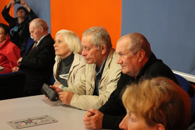 Фото к Ветераны атомной отрасли Соснового бора и информационный центр по атомной энергии Санкт-Петербурга договорились о сотрудничестве