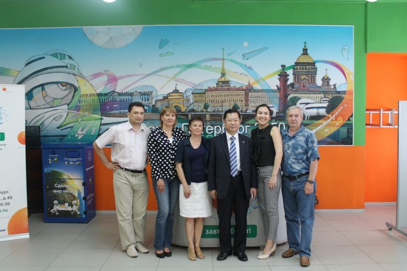 Фото к Информационный центр по атомной энергии посетил гость из Южной Кореи.