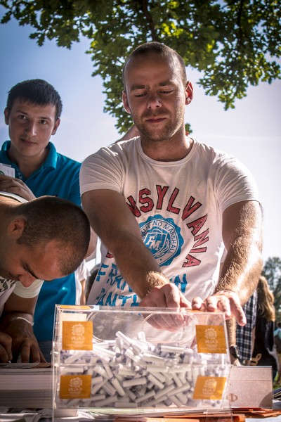 Фото к Приглашаем жителей и гостей Санкт-Петербурга принять участие в фестивале GEEK PICNIC и квесте информационного центра по атомной энергии.