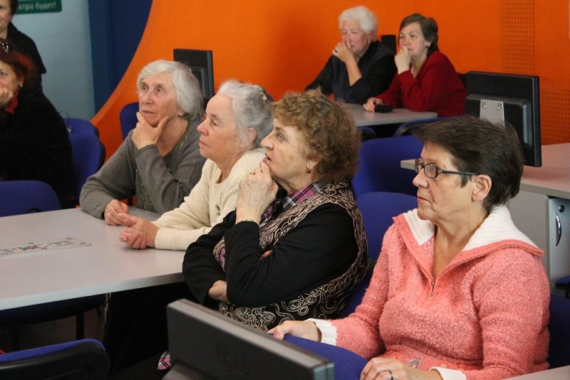 Фото к В информационном центре раскрыли одну из страниц Атомного проекта для ветеранов войны, труда, вооруженных сил и правоохранительных органов Владимирского округа.