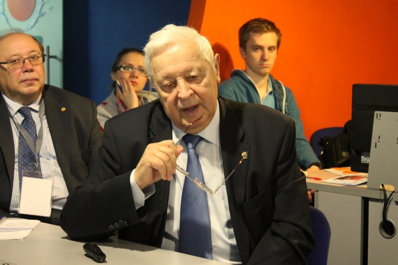 Фото к Круглый стол молодёжного отделения Ядерного общества России состоялся в информационном центре по атомной энергии Санкт-Петербурга.