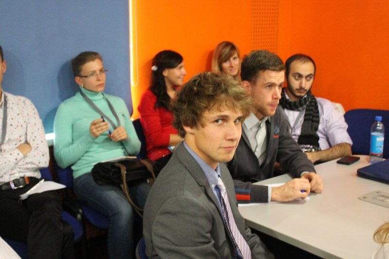 Фото к Круглый стол молодёжного отделения Ядерного общества России состоялся в информационном центре по атомной энергии Санкт-Петербурга.