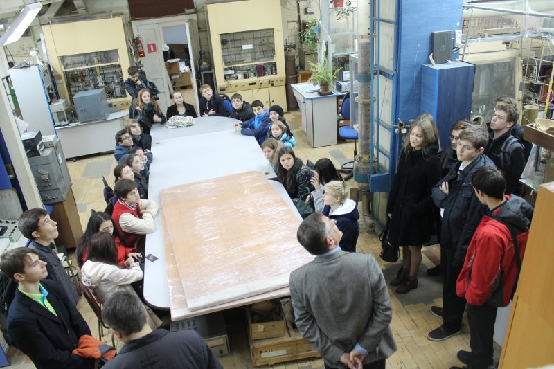 Фото к Более 1500 петербуржцев приняли участие в Фестивале науки — 2014. Участники познакомились с роботами, провели «Разминку для ума» и показали свое видение научного Петербурга