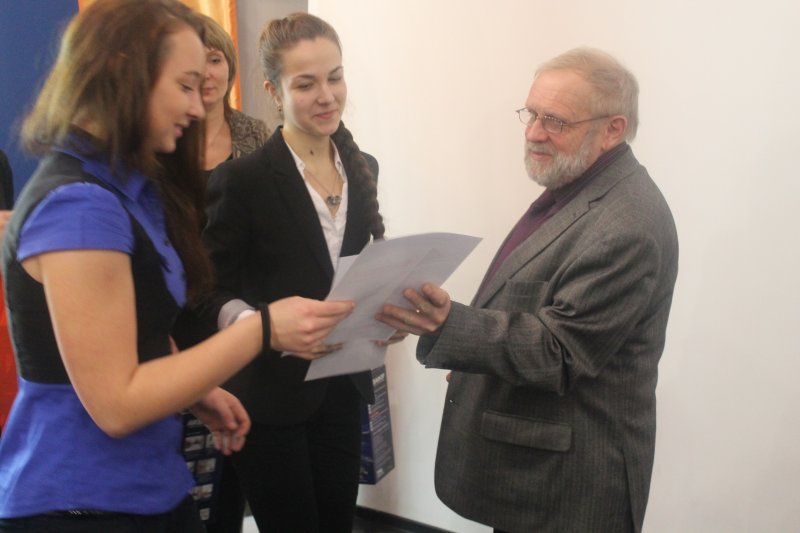 Фото к «Вода и атом 2014». Петербургские школьники представили свои проекты по охране водных ресурсов, развитию энергетики и технологий энергосбережения.