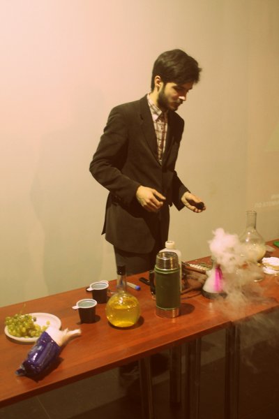 Фото к Накануне любимого всеми праздника более 300 детей и их родителей посетили «Научные ёлки» в Информационном центре