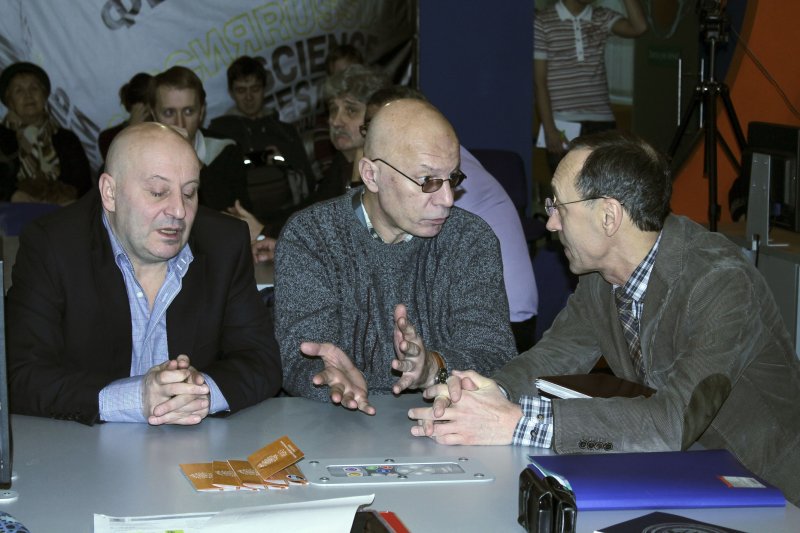 Фото к Дни инноваций в Санкт-Петербурге.  Информационный центр по атомной энергии посетили представители фонда «Сколково»