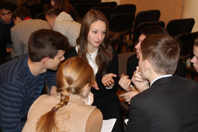 Фото к Шестёрка лучших. В Санкт-Петербурге определились участники федерального этапа «Формула Интеллекта 2015»