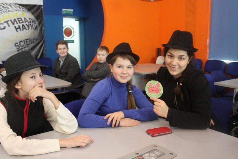 Фото к В экспедицию за книгой: Информационный центр по атомной энергии Санкт-Петербурга принимает участников «Большой регаты»